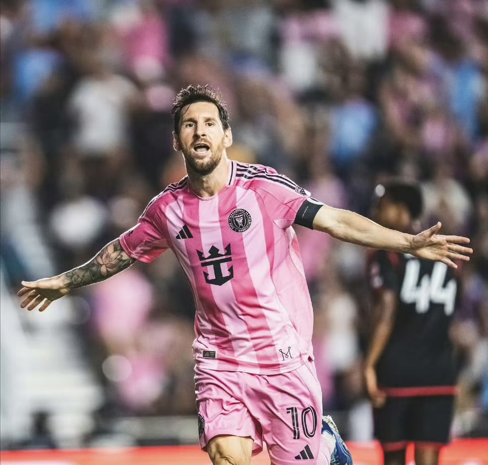 美国力克中国，梅西刷新纪录