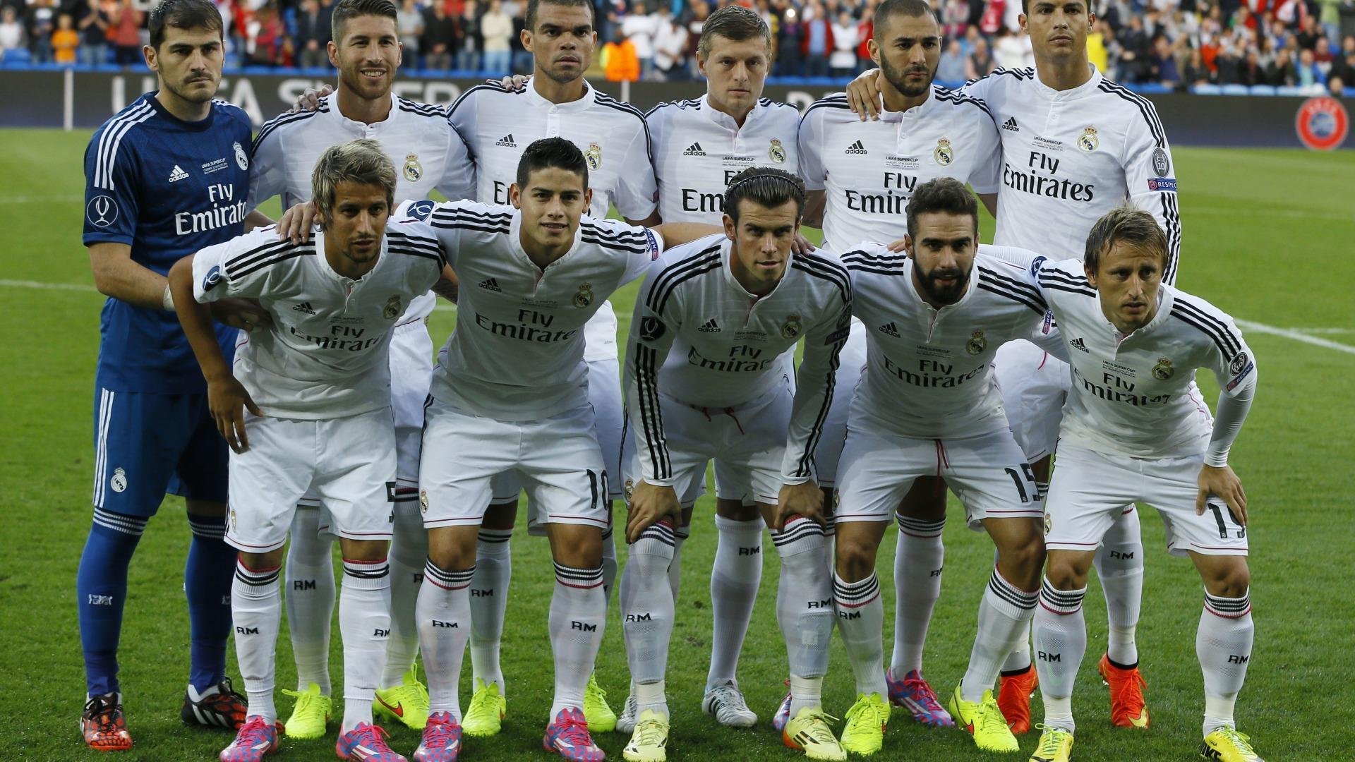 骑士用黑色锁链捆住公牛，文班亚马在欧冠决赛上演量子力学式统治